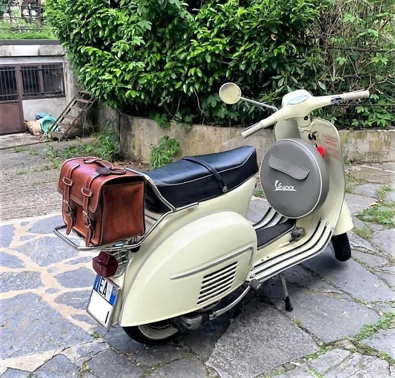 Borsa da viaggio in cuoio 3.5-4 mm. per portapacchi posteriore della tua Vespa e moto custom- NERO-