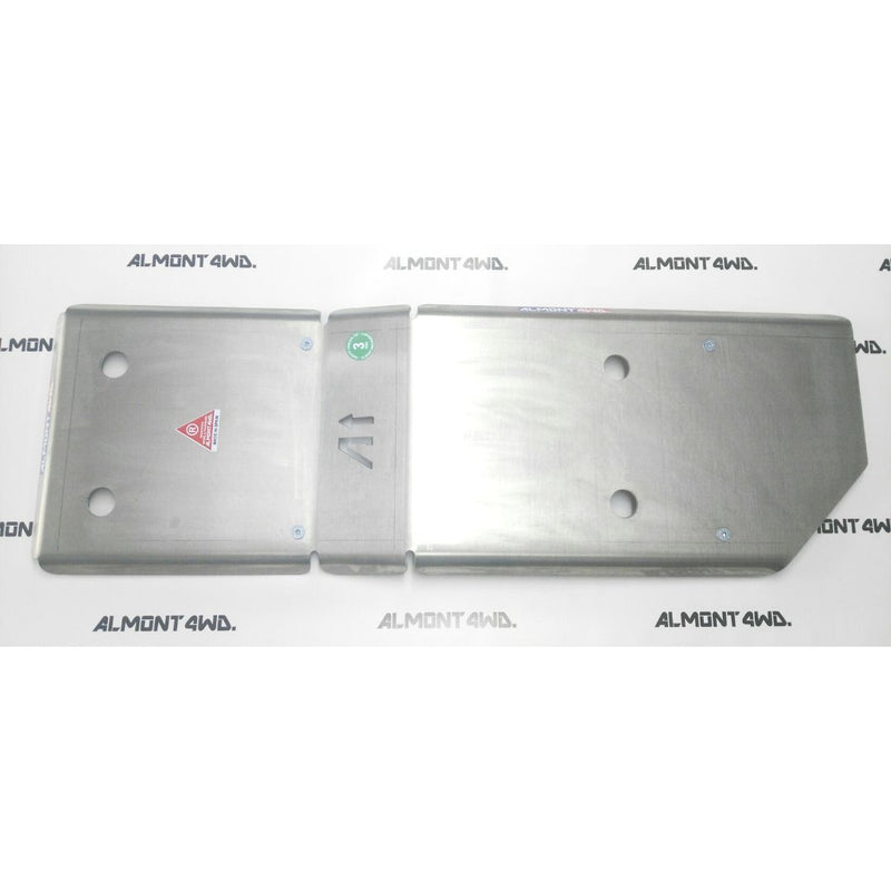 MITSUBISHI L200 2.4 DID 2015 > 243-L200 2.4 DID 2015 > Protección depósito combustible