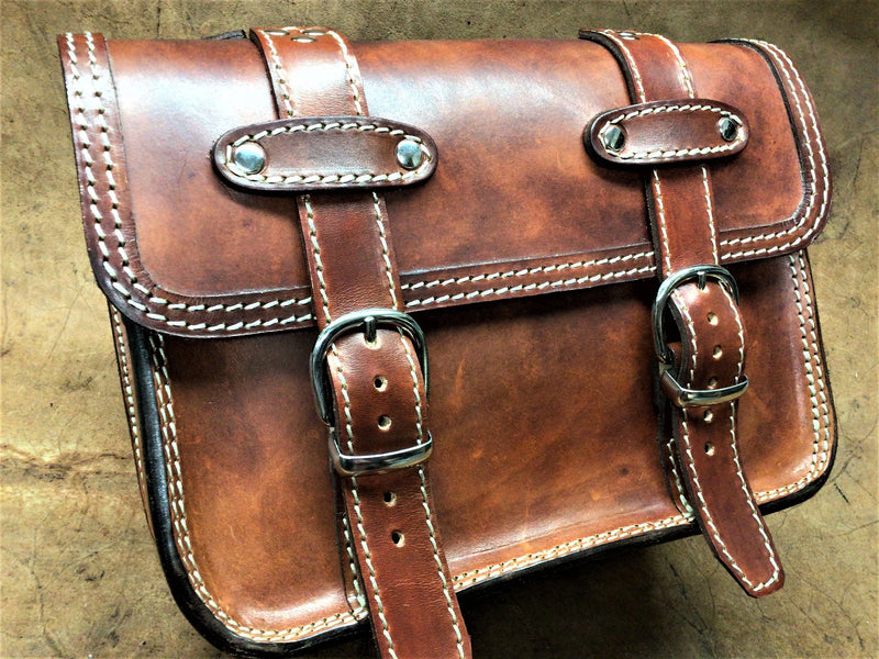 Borsa da viaggio in cuoio 3.5-4 mm. per portapacchi posteriore della tua Vespa e moto custom- NERO-