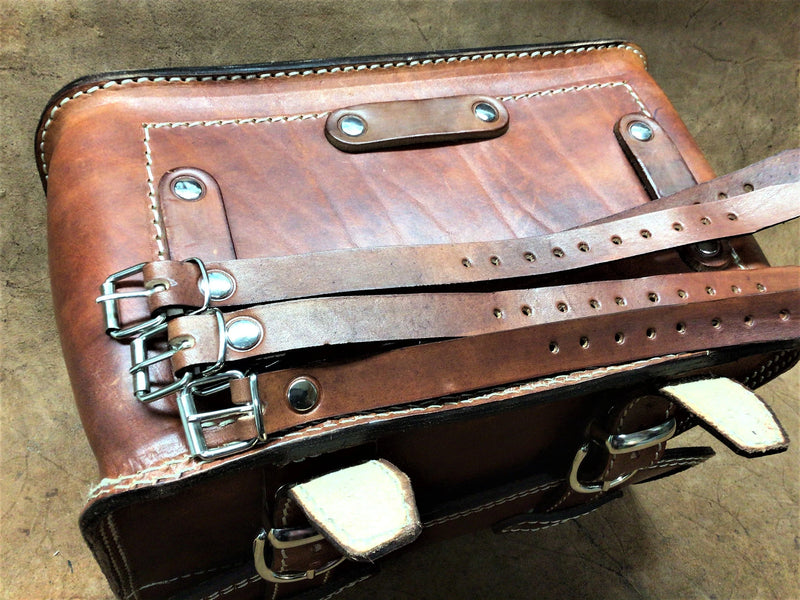 Borsa da viaggio in cuoio 3.5-4 mm. per portapacchi posteriore della tua Vespa e moto custom- NERO-