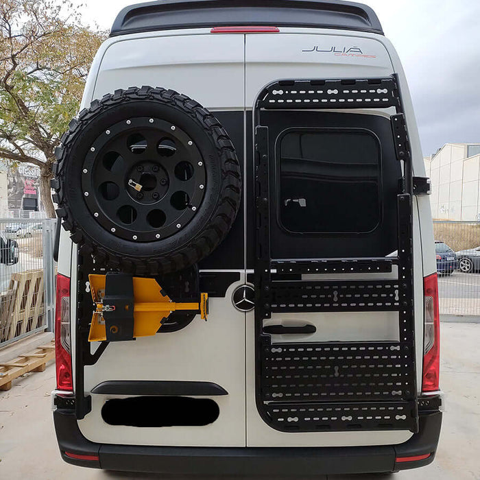 Koru Mercedes-Benz Sprinter 907 Supporto posteriore accessori tubolare