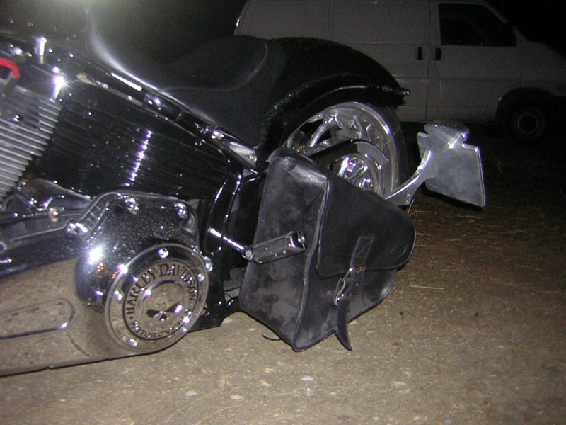 BOLSA CHOPPERS "PACH" EN PIEL DE TORO - PARA MOTO HD -