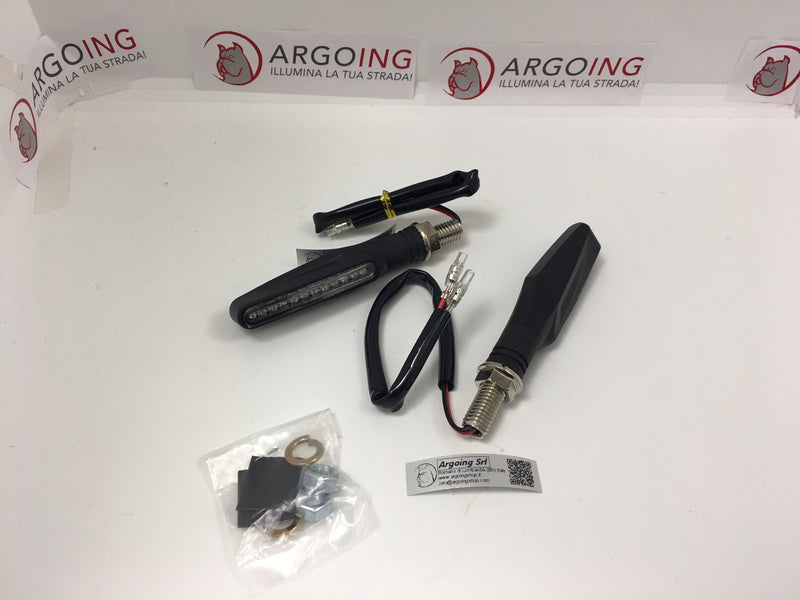 UNIVERSAL LED TURN SIGNAL SET FOR MOTORCYCLES