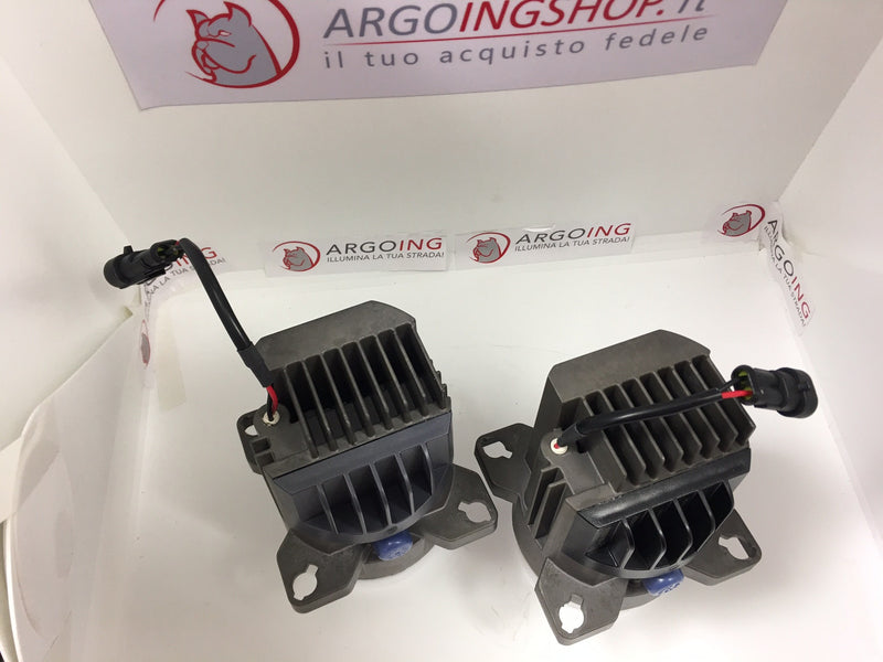 UNIVERSAL 15W BUILT-IN FRONT LOW BEAM LED HEADLIGHT SET FOR MOTORCYCLES/CARS