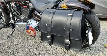 Borsa laterale Pach Feliciano in cuoio toscano 4 mm per Softail, marrone anticato