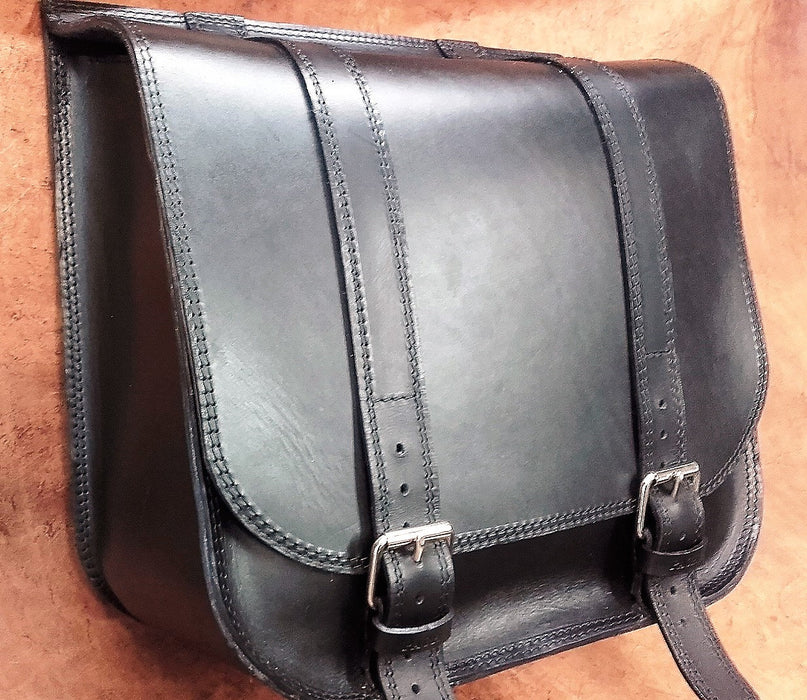 Borsa laterale per moto custom in cuoio 4mm.-Ner-