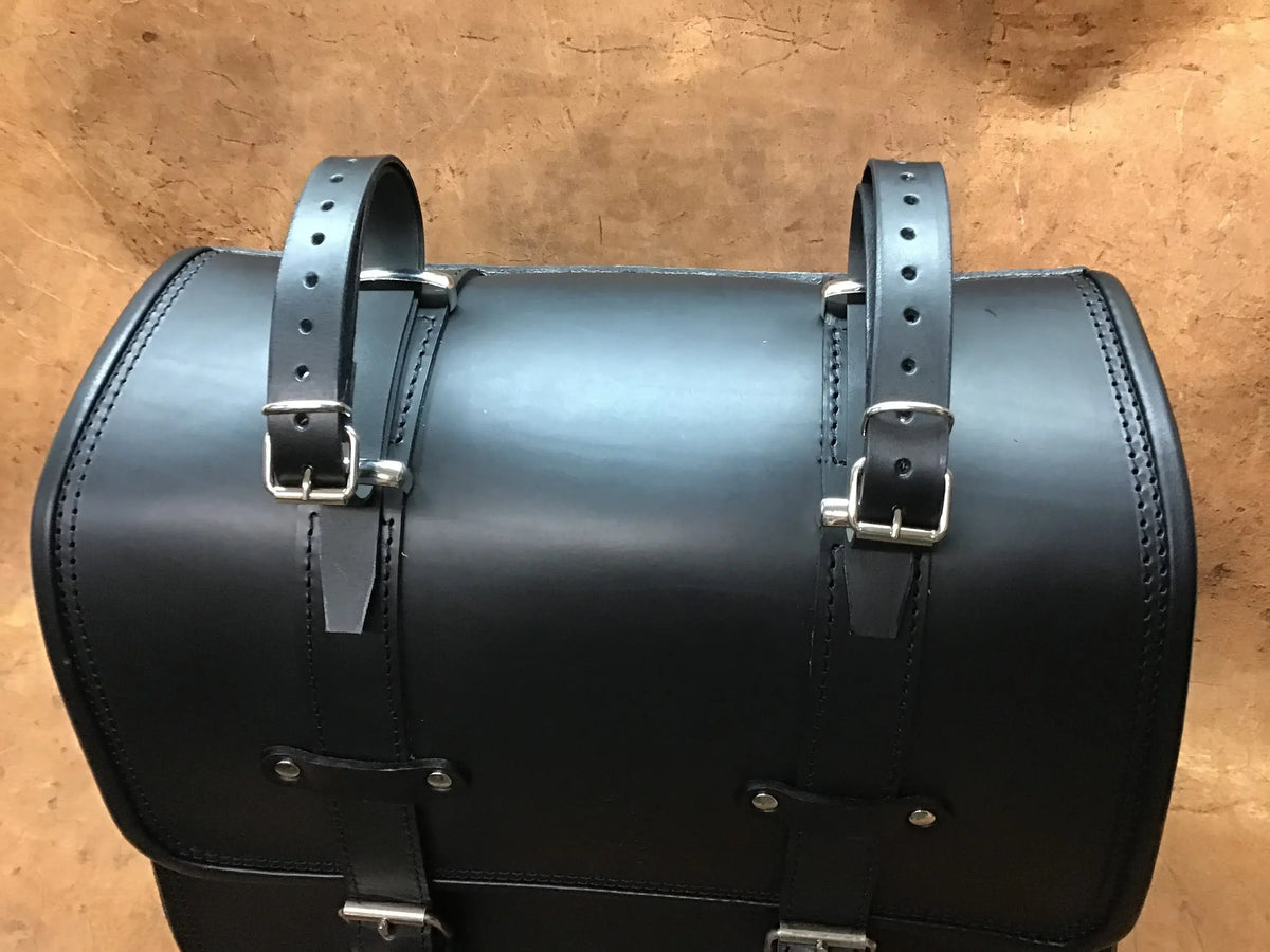 Borsa lateale moto custom SOFTAIL, Custom leather bag, cuoio toscano 4 mm.-Nero – immagine 4