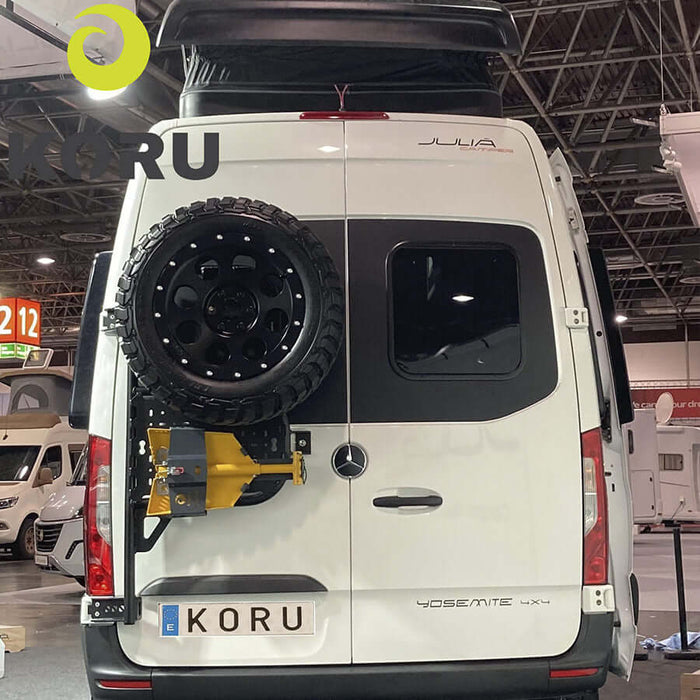 Koru Mercedez Sprinter 907 Supporto ruota posteriore alto con supporto accessori regolabile