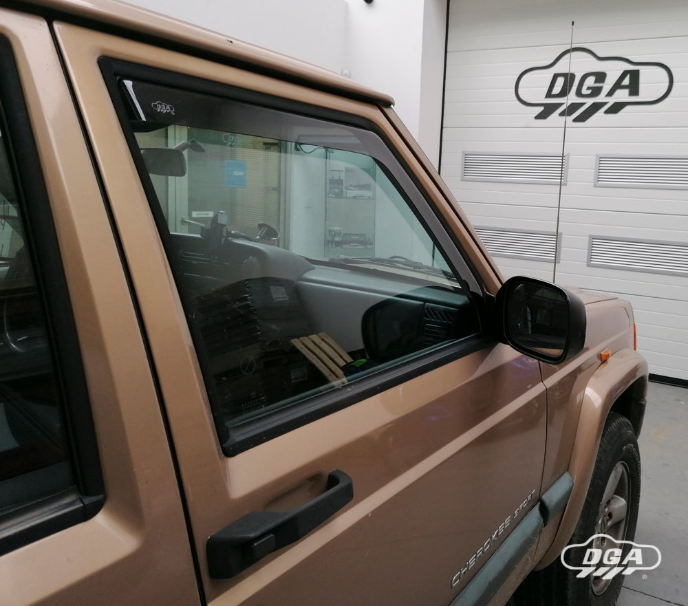 Deflettori aria finestrini anteriori DGA – Jeep Cherokee XJ 1997–2001