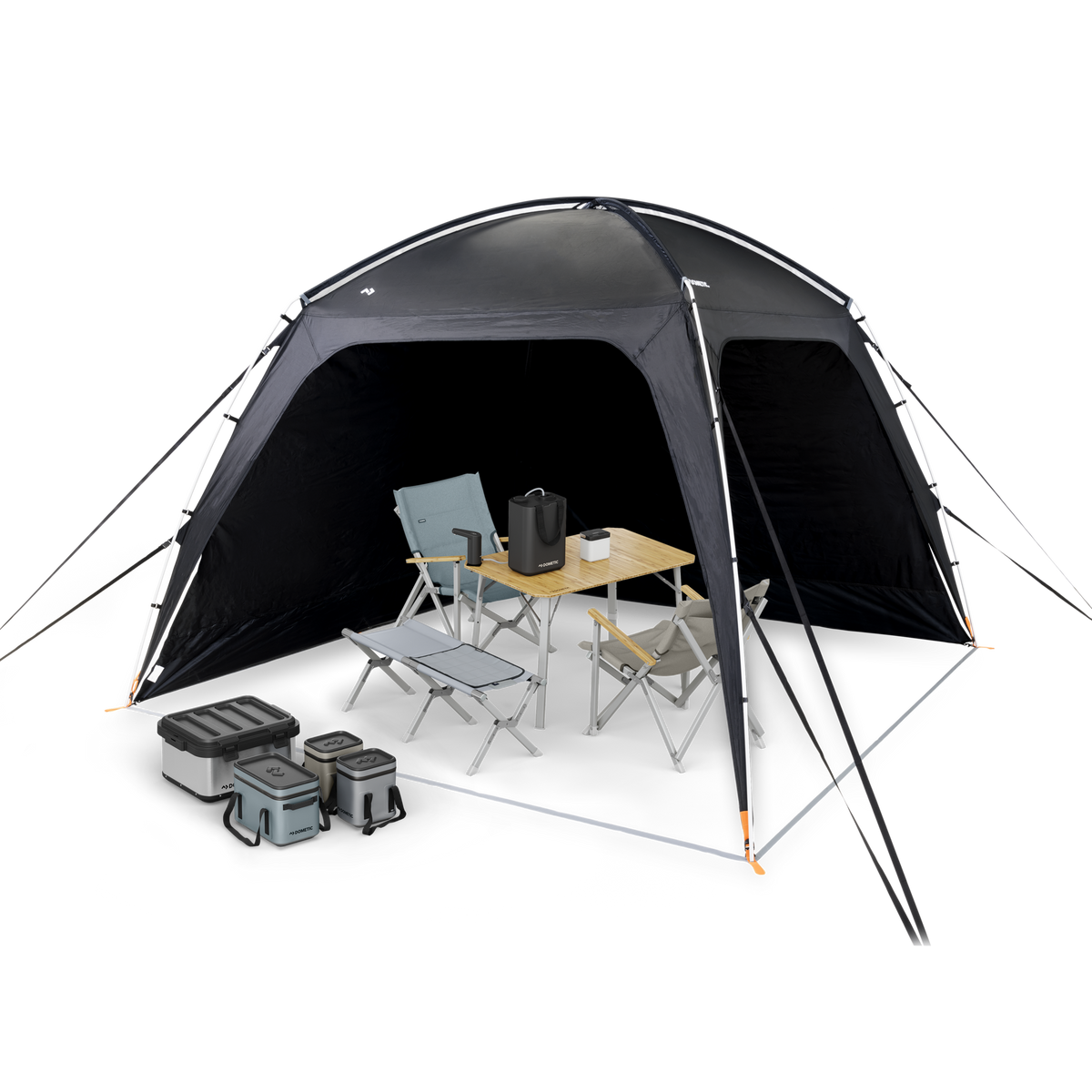 Dometic GO Compact Camp Shelter con tavolo, sedie e frigorifero portatile