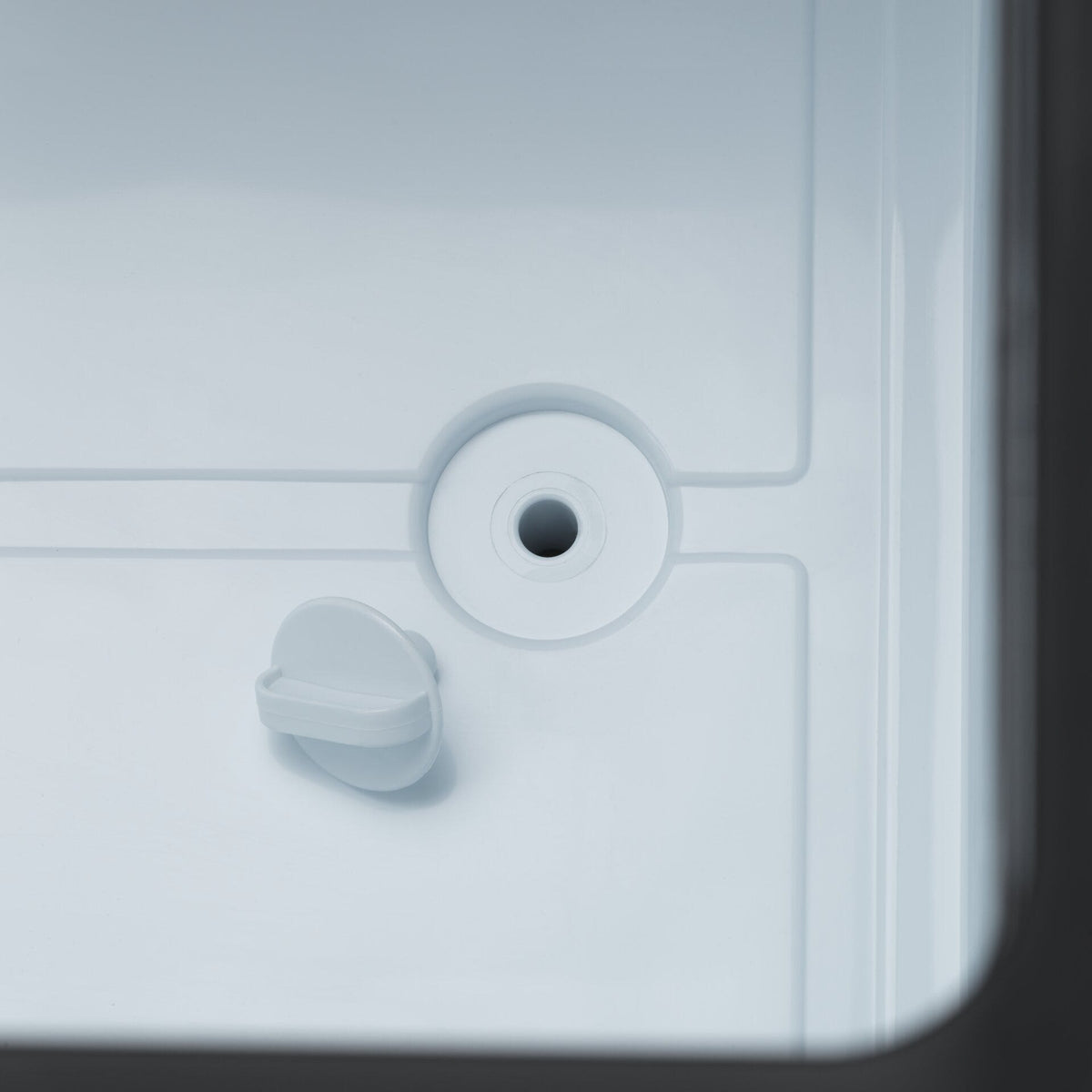 Dometic CFX5 35 in uso all’aperto, foto ufficiale Dometic 3