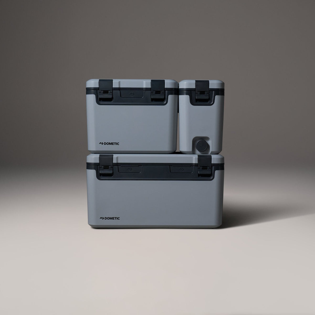 Dometic Recon Hardside 69 litri in uso all’aperto, foto ufficiale Dometic 1