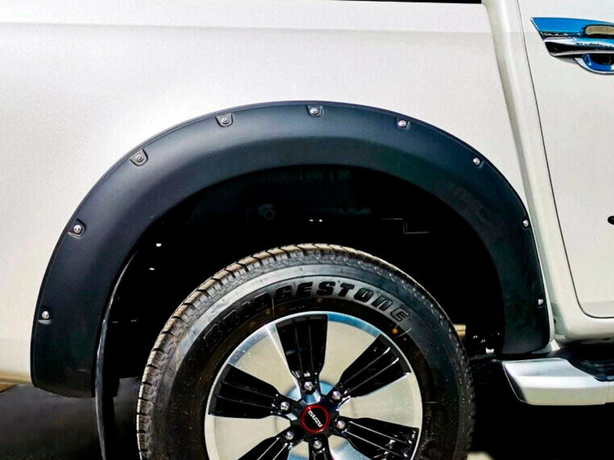 Allargamenti passaruota XXL in ABS 45 mm (6 pezzi) – Isuzu D-Max dal 2020