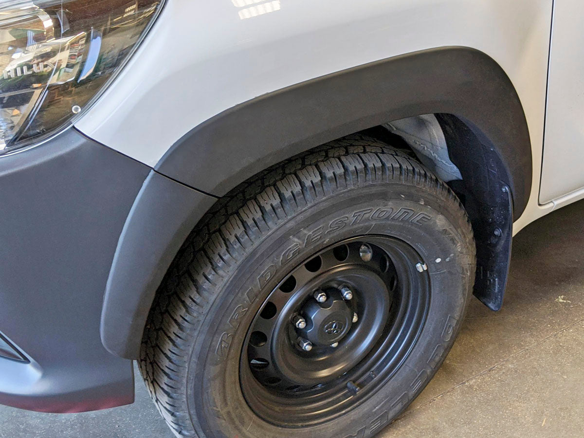 Allargamenti passaruota Slim-Line in ABS 10 mm (6 pezzi) – Toyota Hilux 2016–2021