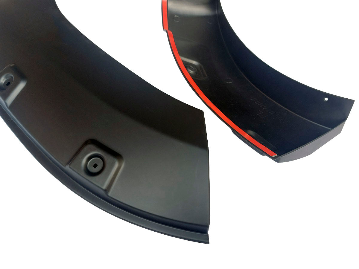 Allargamenti passaruota XXL in ABS 45 mm (6 pezzi) – Toyota Hilux 2016–2021