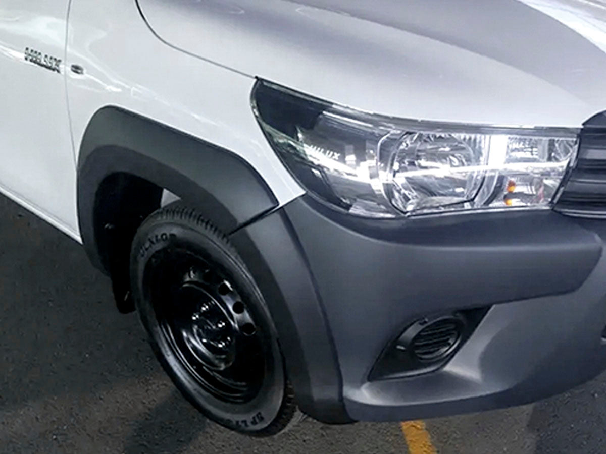 Allargamenti passaruota Slim-Plus in ABS 45 mm (6 pezzi) – Toyota Hilux 2021–2026