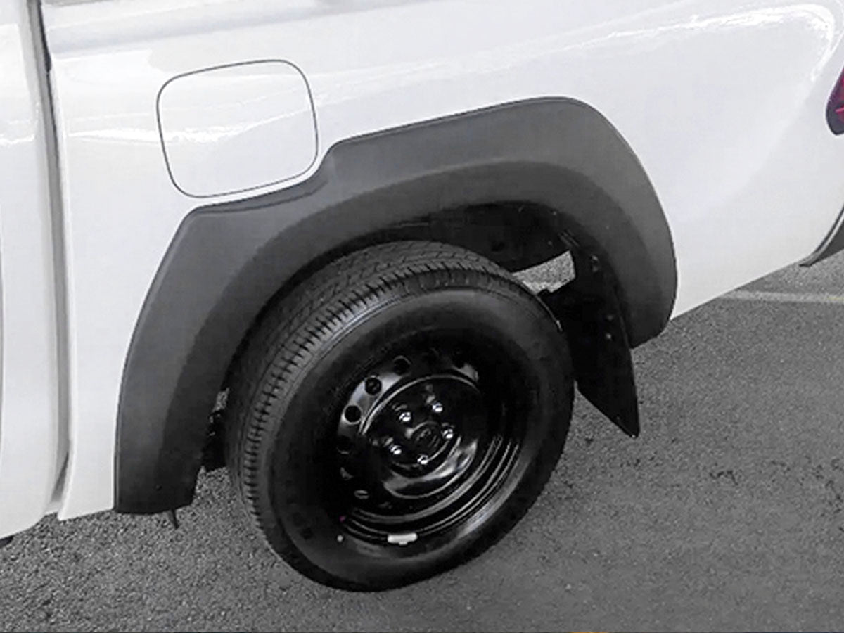 Allargamenti passaruota Slim-Plus in ABS 45 mm (6 pezzi) – Toyota Hilux 2021–2026