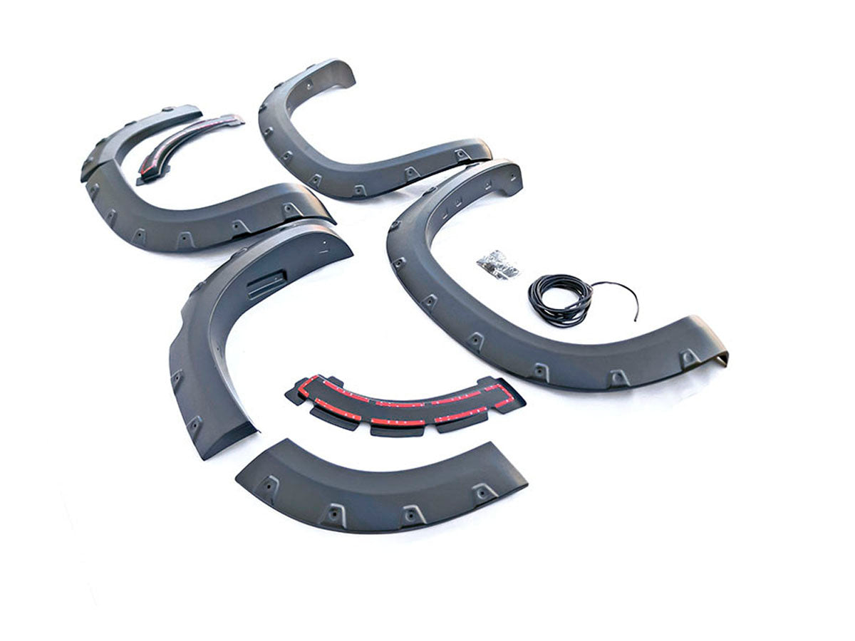 Allargamenti passaruota in ABS (6 pezzi) – Toyota Land Cruiser 150 2014–2017 5 porte