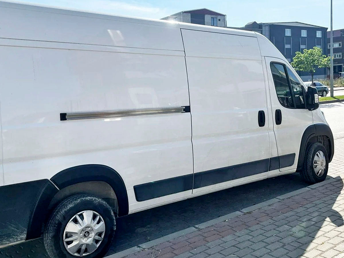 Kit allargamenti passaruota e modanature laterali 12 pezzi – Fiat Ducato dal 2014