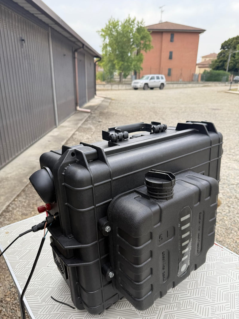Valigetta riscaldatore diesel IP65 con serbatoio gasolio integrato OverlandHeat per overlanding camper e van
