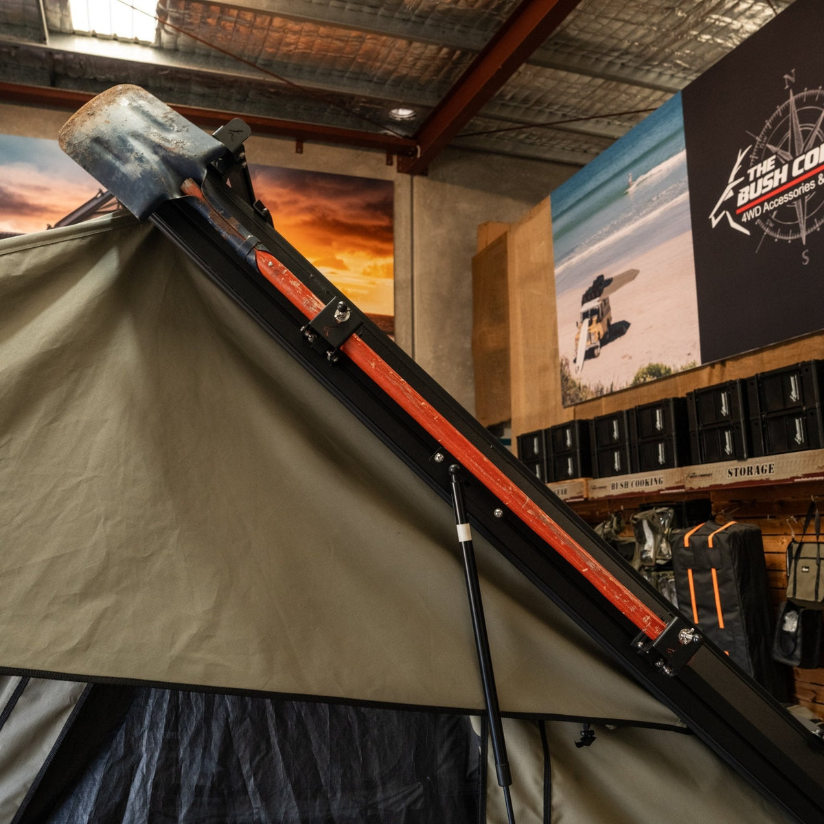 Supporto pala su tenda da tetto The Bush Company 4RTASB – foto 1
