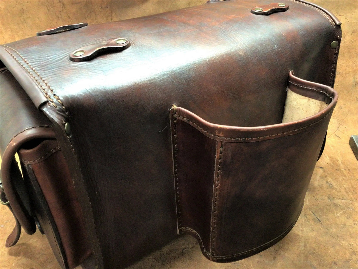 Borsone da viaggio in cuoio per portapacchi moto custom-MARRONE ANTICATO – immagine 4