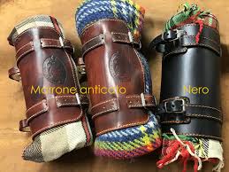 Porta coperta in pelle Pach con coperta per moto custom, marrone anticato