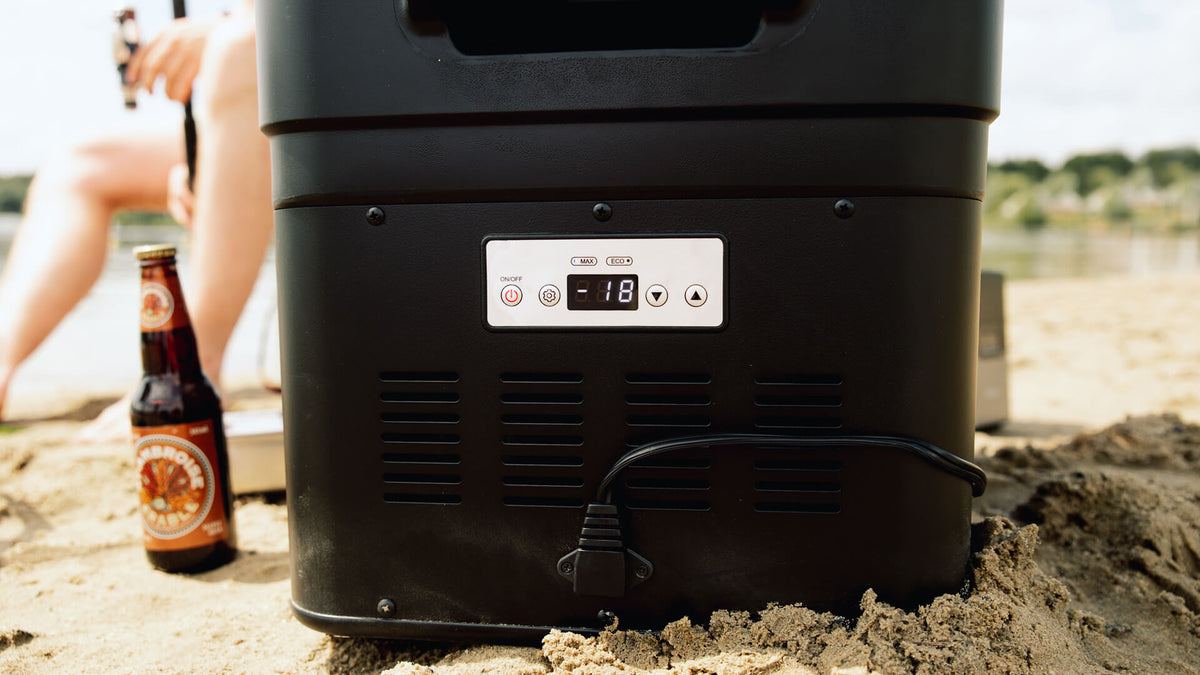 Mestic MCCA-42, frigorifero a compressore extra isolato