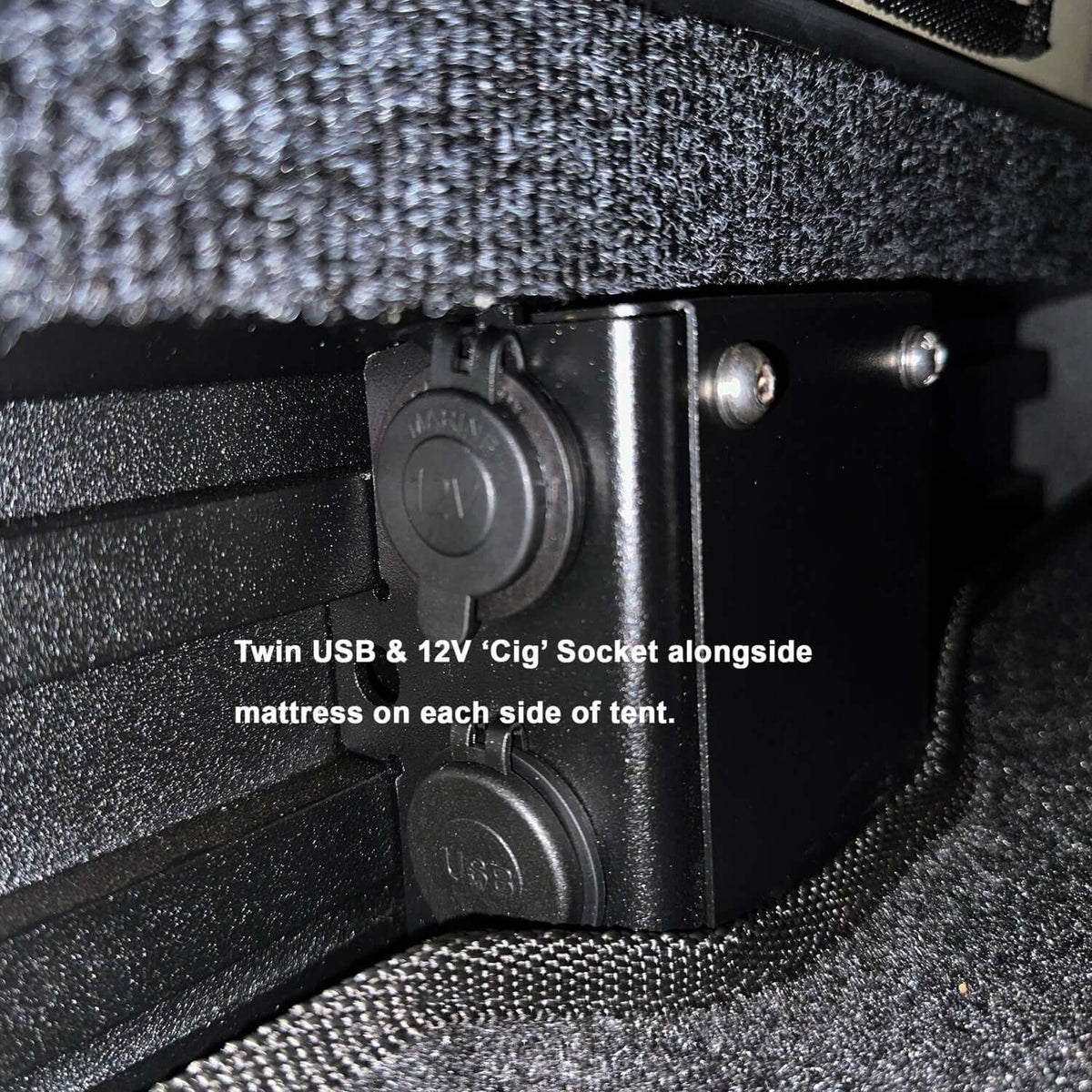 The Bush Company Tenda da tetto Ax27 Clampshell Rooftop tent