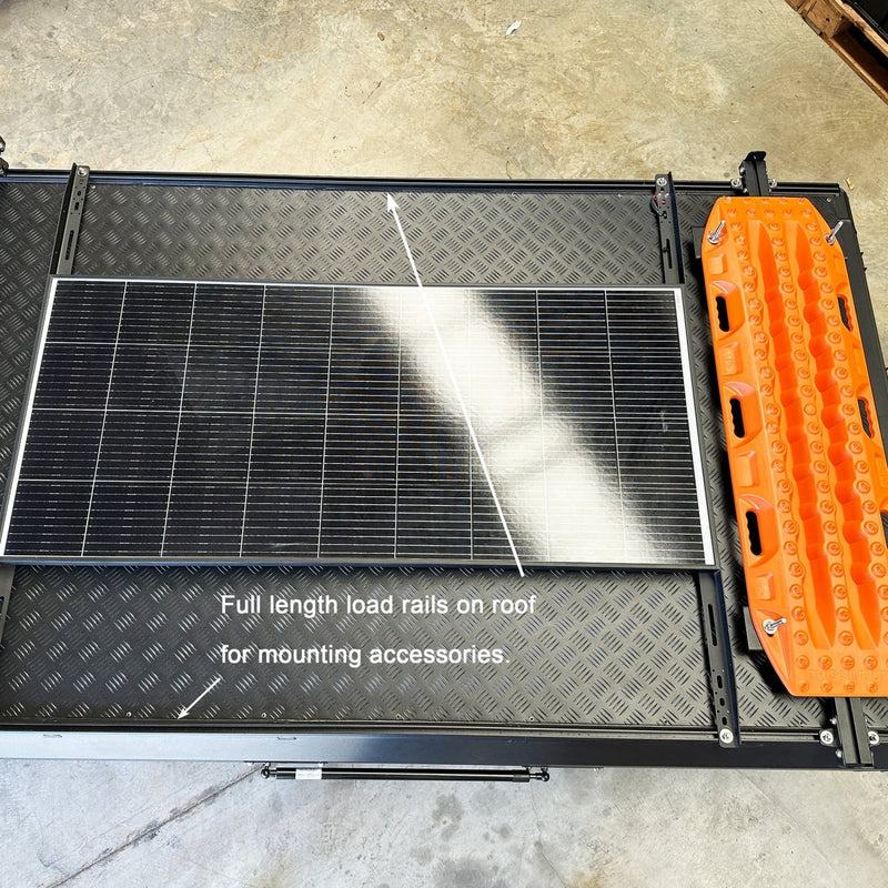 The Bush Company Tenda da tetto Ax27 Clampshell Rooftop tent