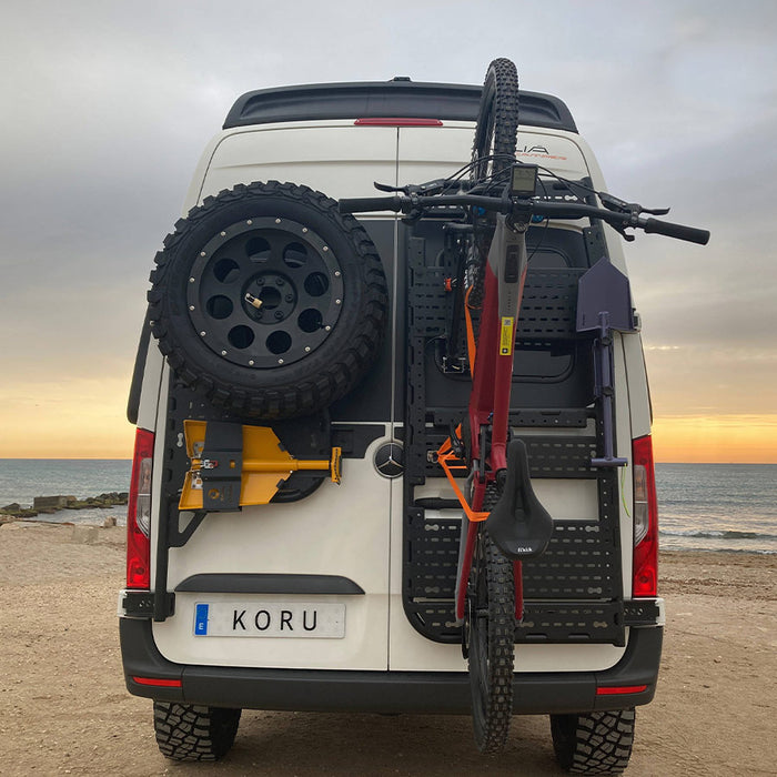 koru Soluciones  Supporto per bicicletta basculante verticale