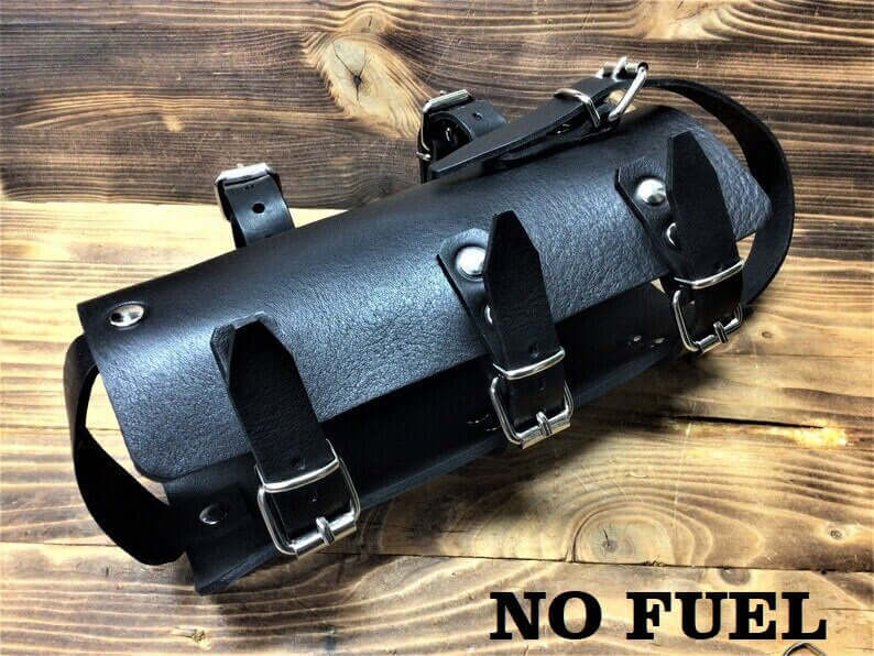 Porta borraccia per benzina 1500 ml, petrol bottle holder, in cuoio 4 mm. – immagine 4