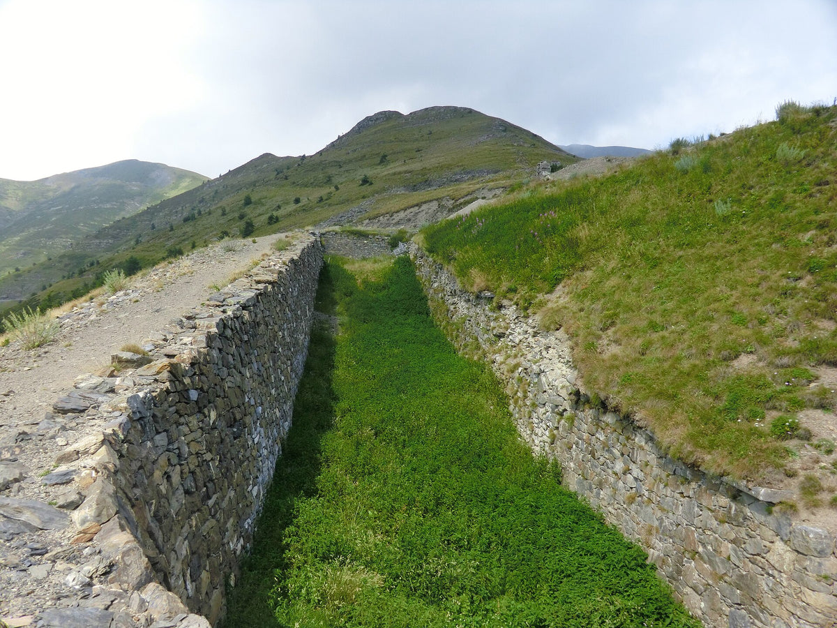 Trincea e fortificazioni sopra il Colle di Tenda