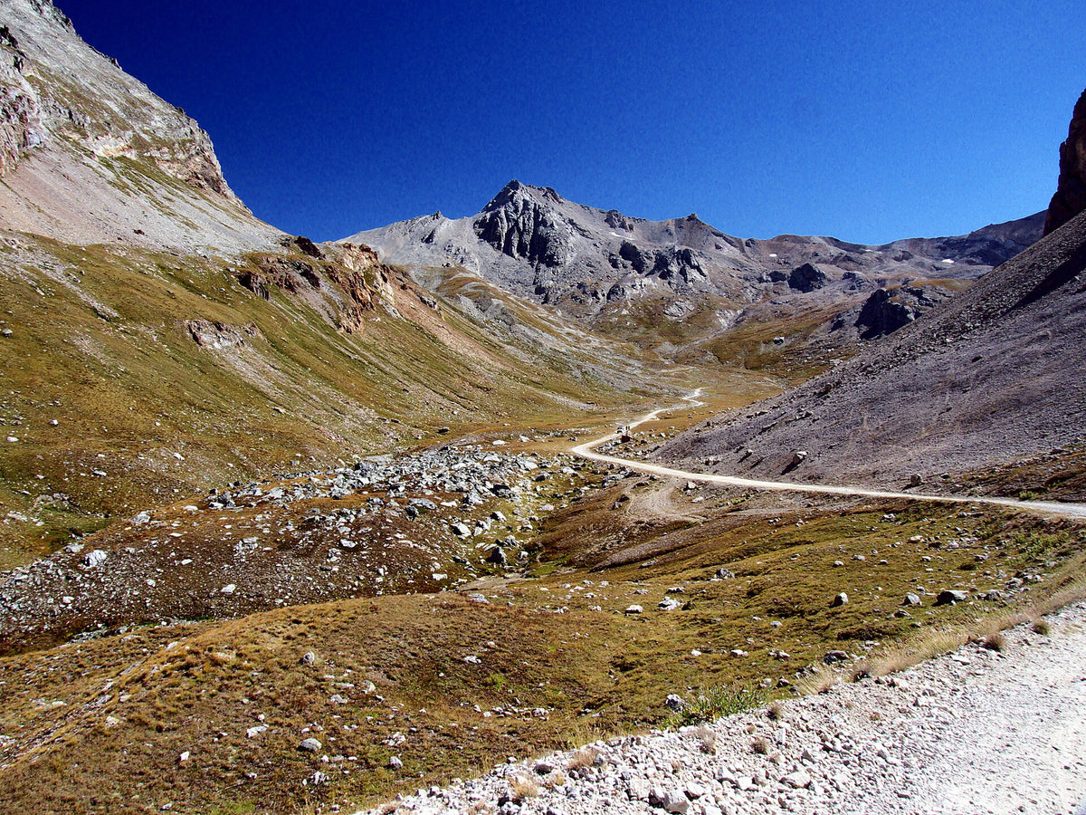 Strada del Colle del Sommeiller in alta quota