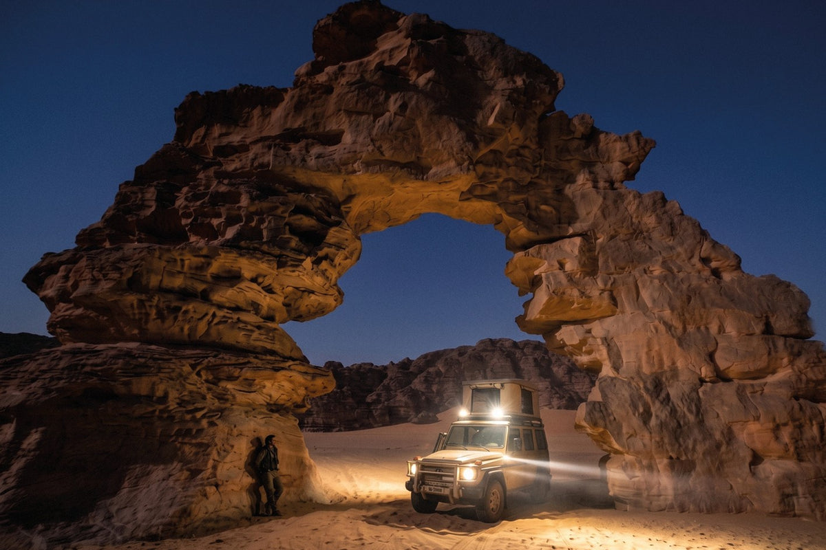 Tenda da tetto AutoHome Airtop Plus, guscio Bianco – campo notturno nel deserto