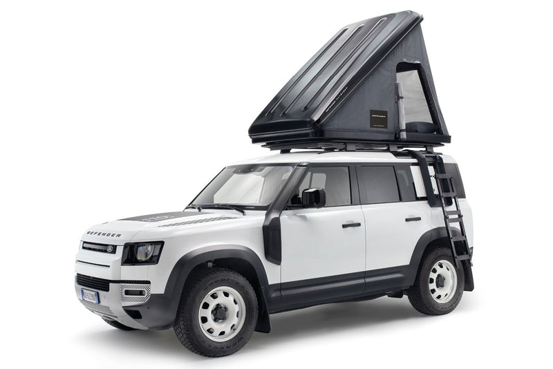 Tenda da tetto AutoHome x Land Rover, guscio Black Storm – aperta su Land Rover Defender