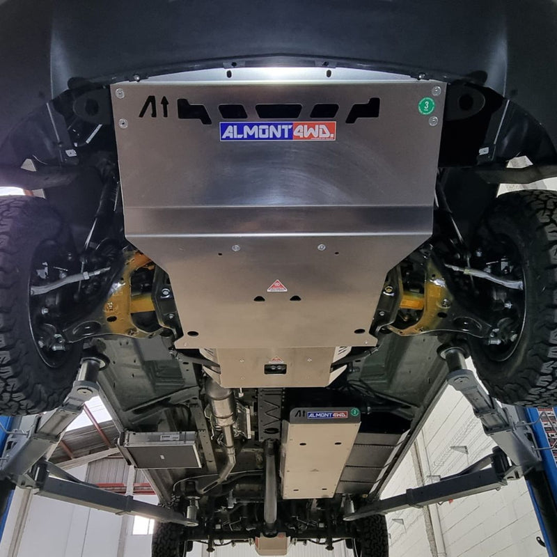 MERCEDES BENZ SPRINTER W907 VS30 4MATIC October 2022> 279-Piastra paramotore anteriore Matic per paraurti VAN COMPASS