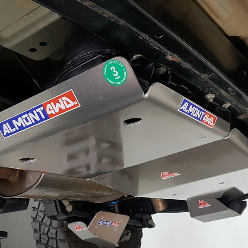FORD RANGER RAPTOR V6 2023> 448-Piastra paramotore del serbatoio del carburante