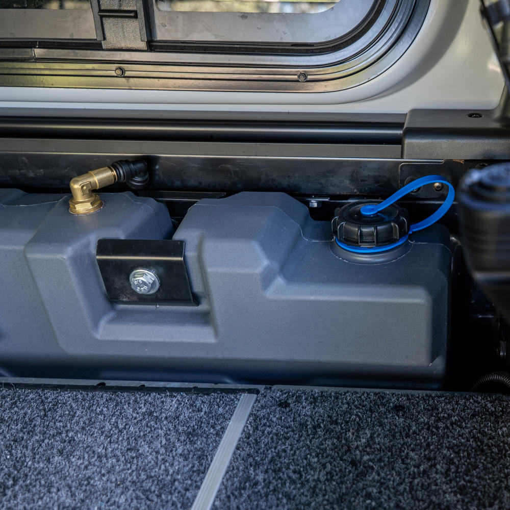 Serbatoio acqua 45 l con pompa 12 V da cassone – Ford Ranger dal 2022