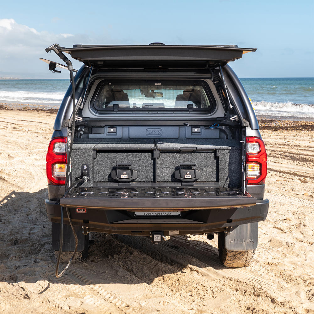 Serbatoio acqua 53 l con pompa 12 V da cassone – Toyota Hilux dal 2015