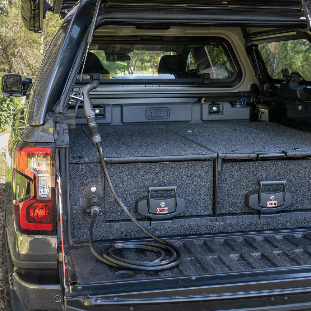 Serbatoio acqua 45 l con pompa 12 V da cassone – Ford Ranger dal 2022