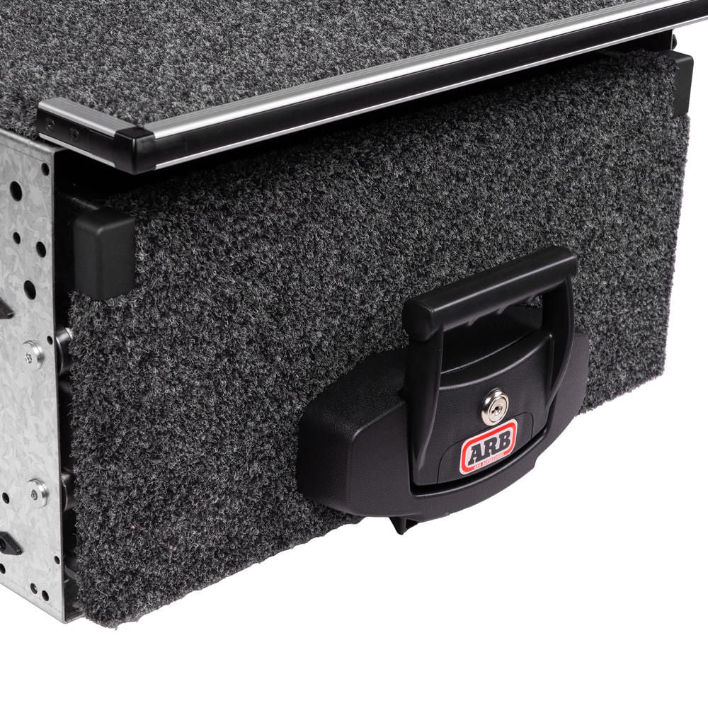 Cassettiera a rulli 1730 con piano fisso – Pick-up cabina estesa con hard top
