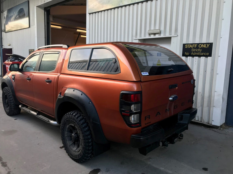 Linextras Starlux – Hard top in vetroresina Ford Ranger 2016–2022 Double Cab con finestrini laterali – foto 2
