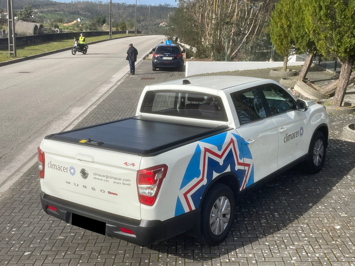 Linextras Top-Roll Line EVO manuale – Copertura avvolgibile cassone KGM Musso K5 cassone corto 2024+ Double Cab – foto indicativa
