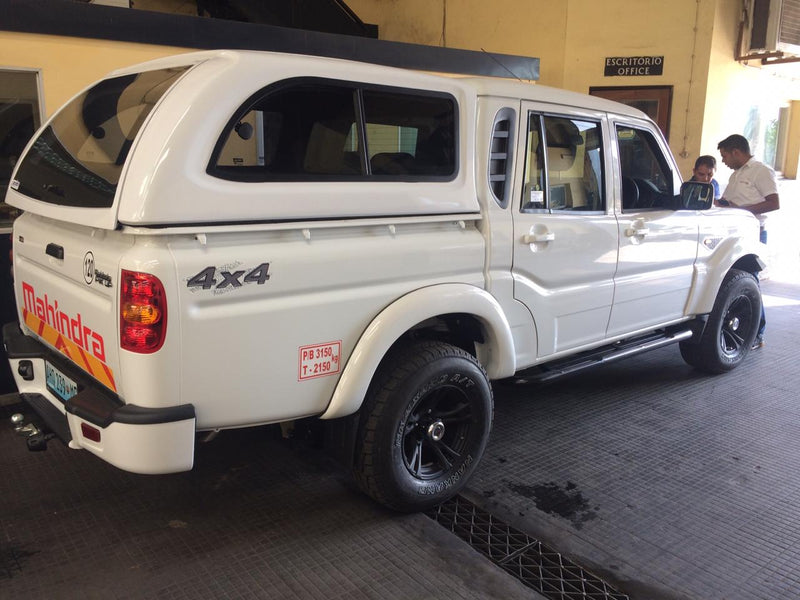 Linextras Starlux – Hard top in vetroresina Mahindra Pik-Up / Scorpio Double Cab con finestrini laterali – foto 1