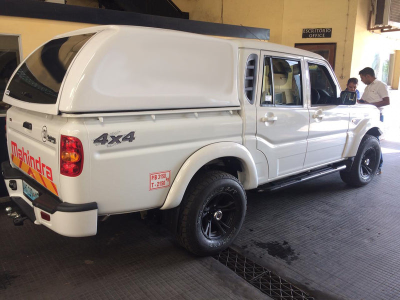 Linextras Starlux – Hard top in vetroresina Mahindra Pik-Up / Scorpio Double Cab senza finestrini laterali – foto 1