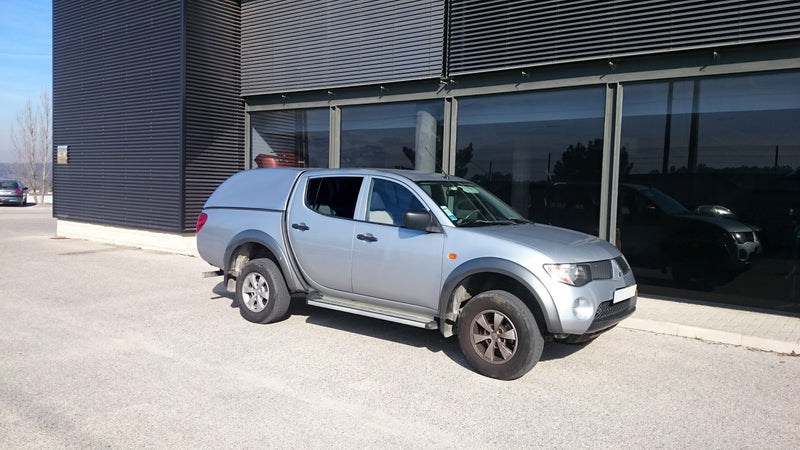 Linextras Starlux – Hard top in vetroresina Mitsubishi L200 / Triton 2006–2010 Double Cab senza finestrini laterali – foto 5