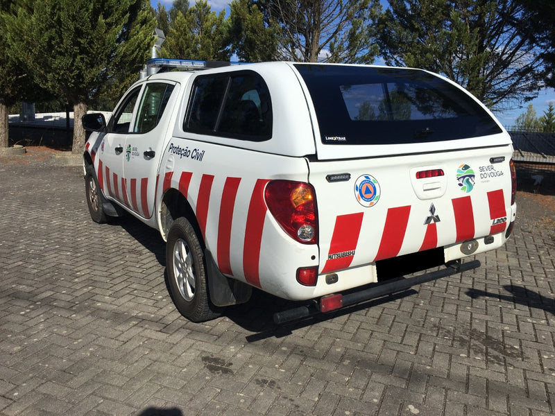 Linextras Starlux – Hard top in vetroresina Mitsubishi L200 / Triton 2010–2015 Double Cab con finestrini laterali – foto 1