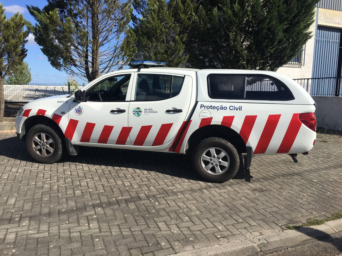 Linextras Starlux – Hard top in vetroresina Mitsubishi L200 / Triton 2010–2015 Double Cab con finestrini laterali – foto 2