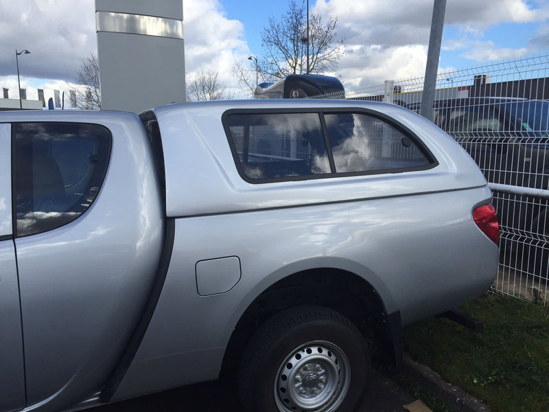 Linextras Starlux – Hard top in vetroresina Mitsubishi L200 / Triton 2010–2015 Extra Cab con finestrini laterali – foto 2